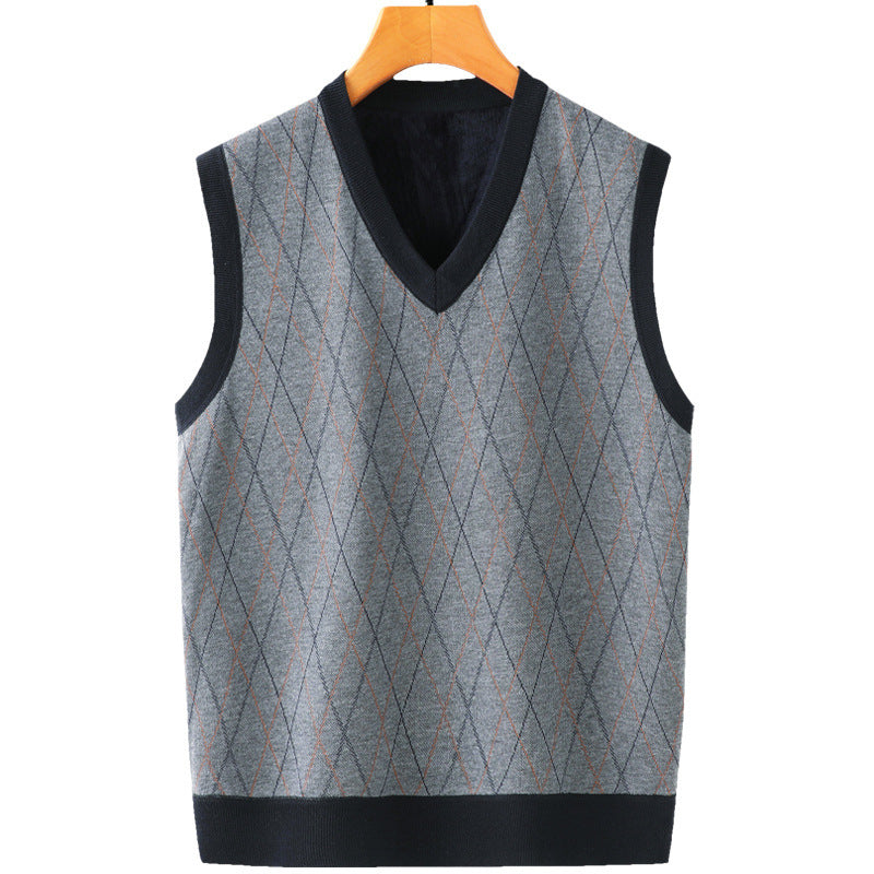 Dad Wore A Spring And Autumn Vest With A Middle-aged Sweater.