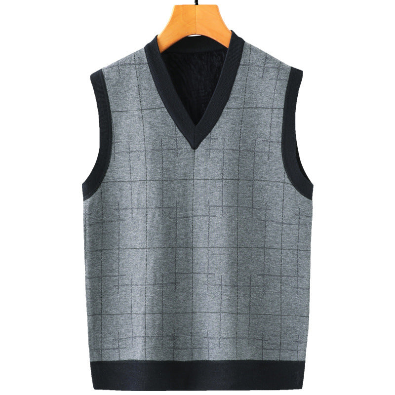 Dad Wore A Spring And Autumn Vest With A Middle-aged Sweater.