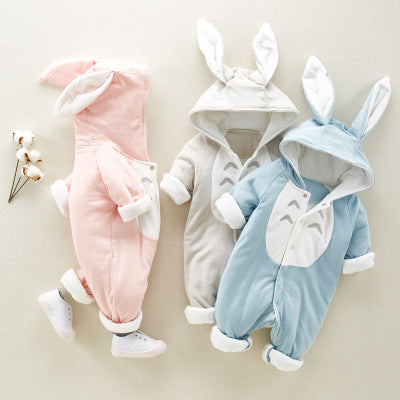 The new cotton padded cotton baby romper thickened chinchilla hooded cotton baby Onesies newborn go climbing clothes.